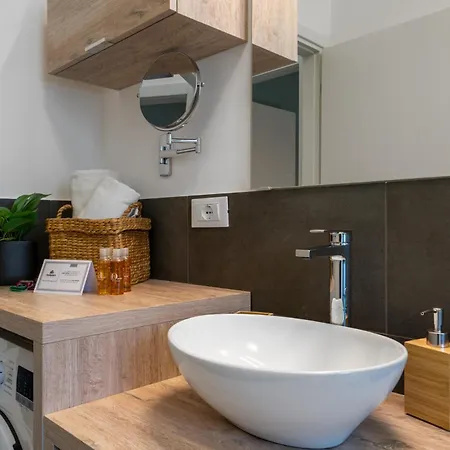 Apartment Ospitali - Casa Cinema, Bilocale A 100 Mt Dalla Metro Per 5 - No Lift Cernusco Sul Naviglio